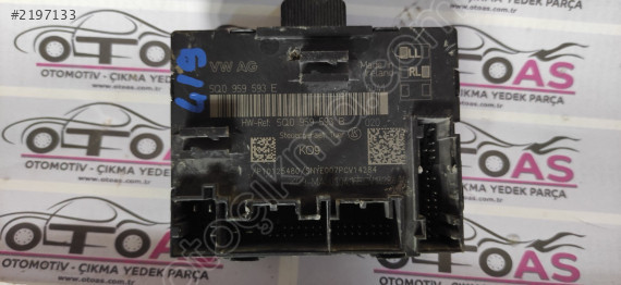 VOLKSWAGEN PASSAT KAPI KONTROL BEYNİ 5Q0959593B