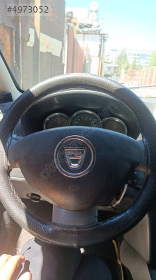 Dacia Sandero direksiyon simidi