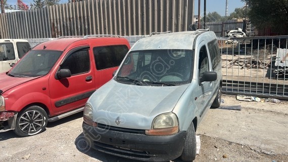 Kango sol ön kapı