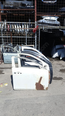 RENAULT LATİTUDE SAĞ ÖN KAPI ORJİNAL ÇIKMA