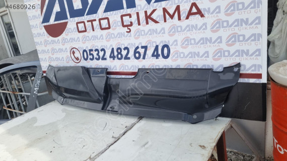 ÖN PANEL ÜST KAPLAMA A5 05-10 8T0807081A