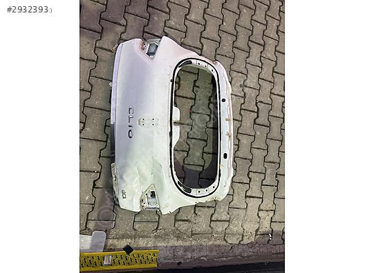 Clio 4 bagaj kapağı