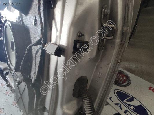 FORD MONDEO 04-06 SOL ÖN KAPI GERGİSİ