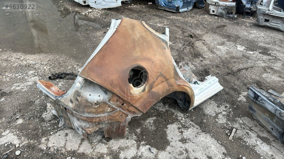 2008-2012 SEAT LEON SAĞ ARKA ÇAMURLUK