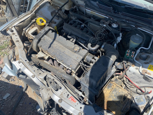 Rover.  416.  Motor     Dolu s0runduz