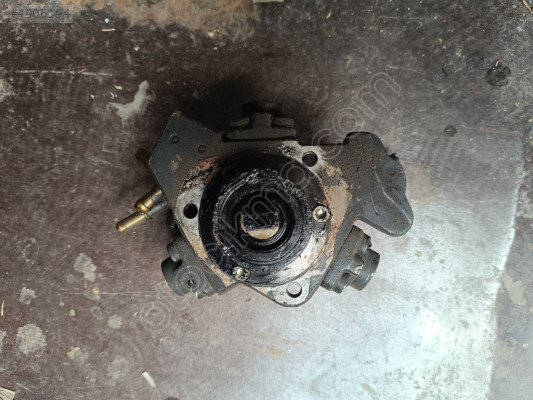 Fiat Linea mazot pompası