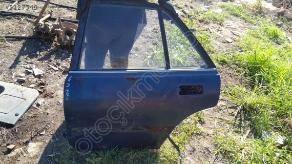 Toyota cressıda sol arka kapı