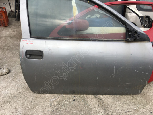 Opel Corsa (Tek Kapı) Sağ Kapı Kilidi Cam Krikosu