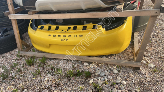 PORSCHE GT4