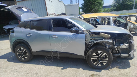 peugeot 2008 sağ ön kapı