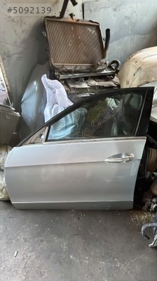 MERCEDES E SERİSİ W212 SOL ÖN KAPI