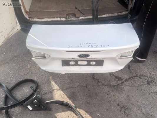 Ford Focus bagaj kapağı