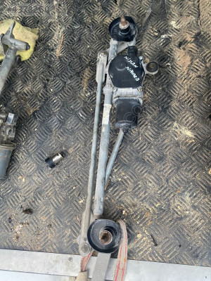 NİSSAN NAVARA CAM SİLGİ MOTORU