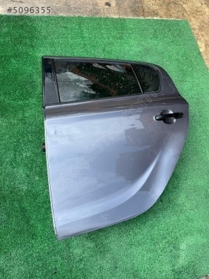 HYUNDAİ  İ20 SOL ARKA KAPI