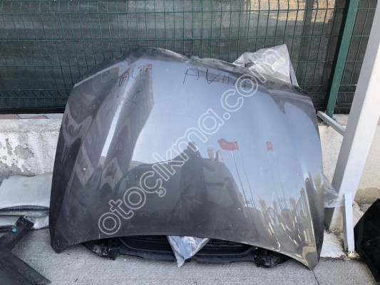 ALFA ROMEO TONALE ÖN KAPUT