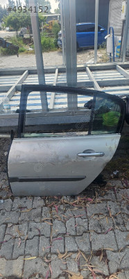 Megane 2 arka sol kapı