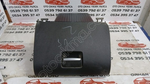 FORD FOCUS 2 TORPİDO KAPAGI