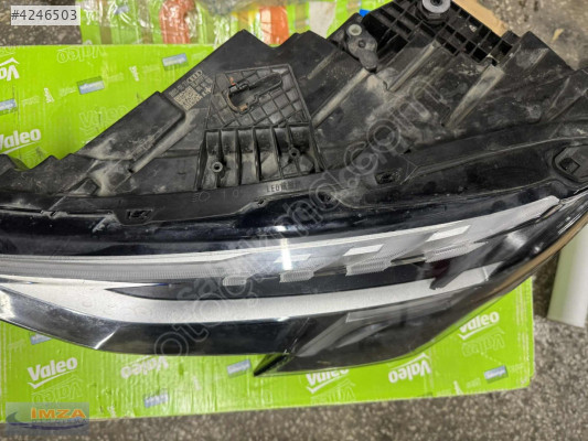 AUDİ A3 SOL FAR 2020-2023 8Y0941033
