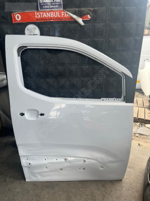 Fiat DOBLO Sağ Ön Kapı
