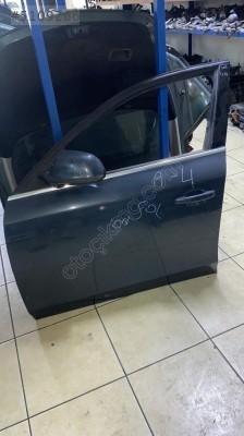 AUDİ A4 SOL ÖN KAPI