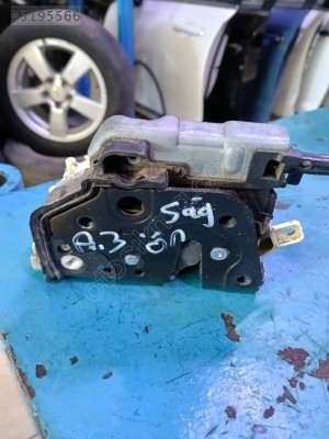 AUDİ A3 KAPI KİLİDİ