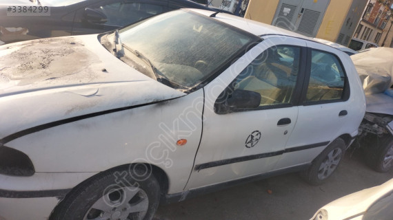 Fiat Palio sol ön Çamurluk beyaz
