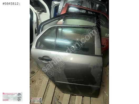 SKODA FABİA SAĞ ARKA KAPI ORİJİNAL