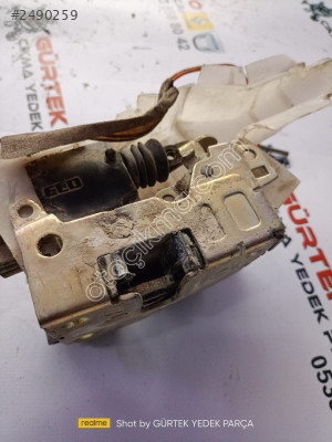 Renault clio kapı kilidi