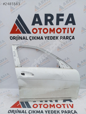 Mercedes c 180 2012 sağ arka kapı