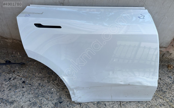 TESLA MODEL Y KAPI SAĞ ARKA
