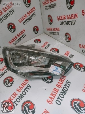 2015-2019 Audi A3 Sağ Ön Far