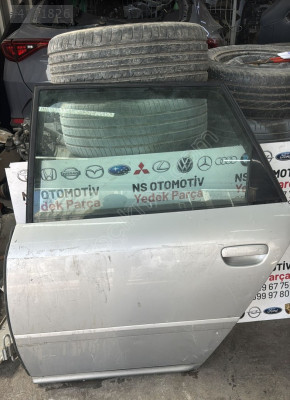 AUDİ A6 SOL ARKA KAPI