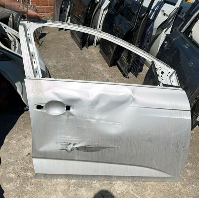 RENAULT MEGANE 4 SAĞ ÖN KAPI