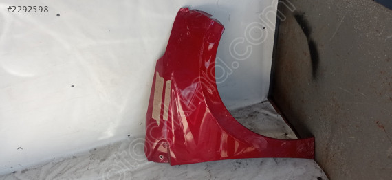 Peugeot 208 sağ ön çamurluk