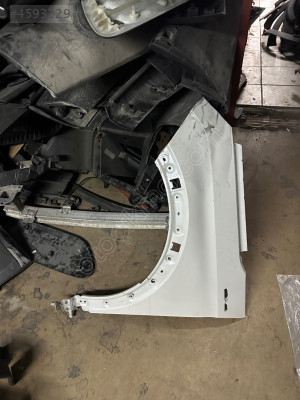 Peugeot 5008 sol çamurluk orijinal