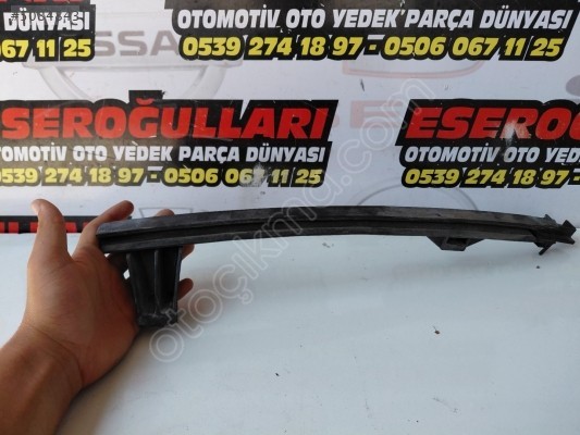 HYUNDAİ i30 sağ arka kapı cam direği