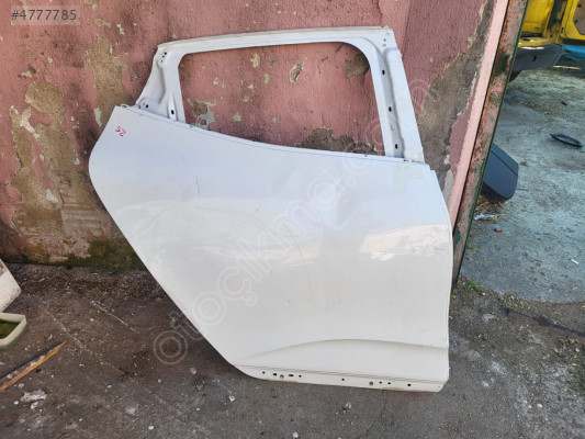 Renault clio 5 sağ arka kapı