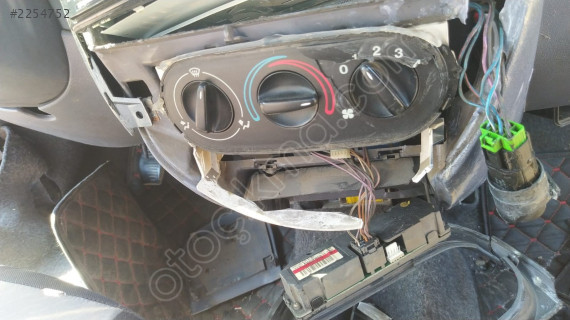 Ford Ka kalorifer paneliçıkma