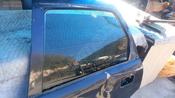 OPEL VECTRA B SOL ARKA KAPI CAMI.OTO ERKAN ÜNYE