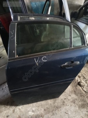OPEL VECTRA SOL ARKA KAPI