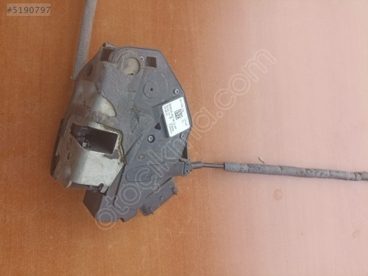 Ford Focus 3 Sol Ön Kapı Kilidi