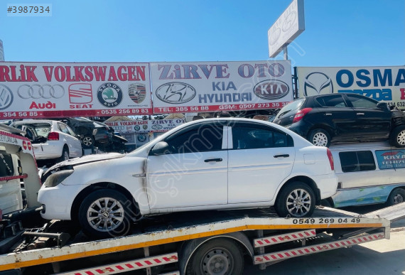 Hyundai accent era öıkma orjinal sol ön kapı