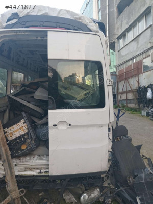 2024 CRAFTER SAĞ ARKA KAPI