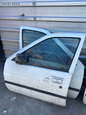 Ford escort sol ön kapı dolu
