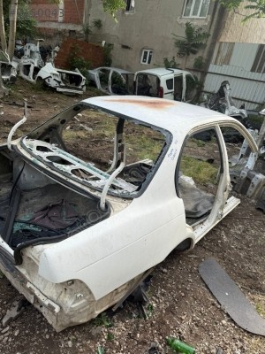 TOYOTA COROLLA TAVAN ARKA