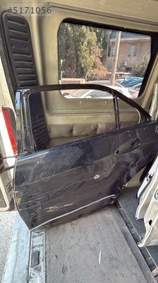Mercedes e seri w212 sol arka kapı