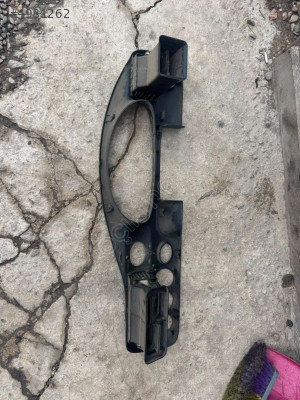 Ford Escort Gösterge Çerçevesi