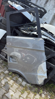 Scania sağ ön kapı