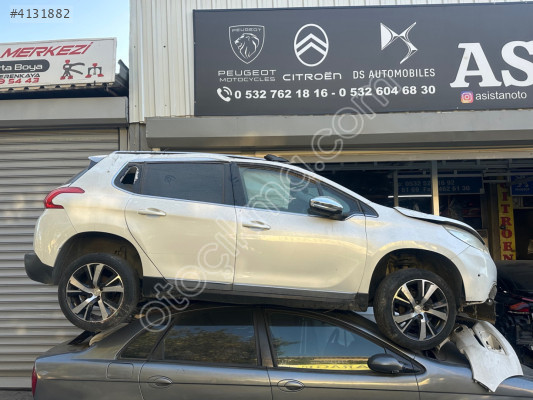 Peugeot 2008 sağ arka Çamurluk