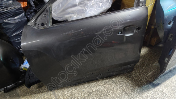 Citroen C4 sol ön kapı
